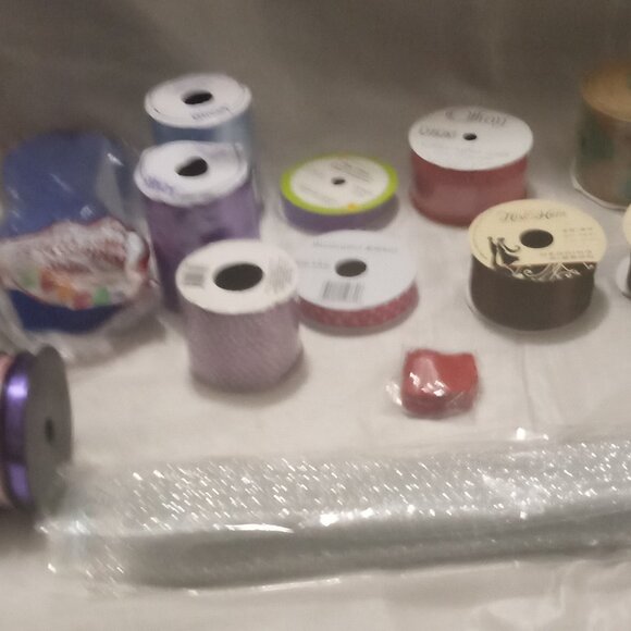 Various decorative ribbons some new open but not used and used - Picture 4 of 5
